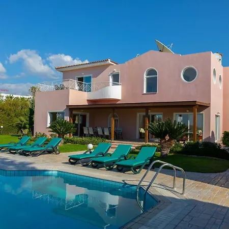 Villa Coral Bay View, Walking Distance To The Beach!