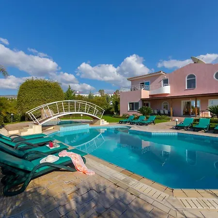 Coral Bay View, Walking Distance To The Beach! Villa Peyia